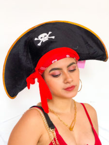 sombrero de pirata color nero y rojo - ecuador - ropa gallardo