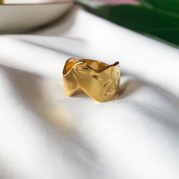 anillo dorado de mujer - ecuador - ropa gallardo - envíos nacionales - accesorios