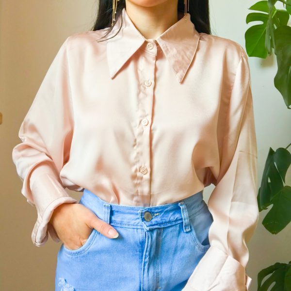 camisa beige satinada manga larga - ecuador - ropa gallardo - envíos nacionales