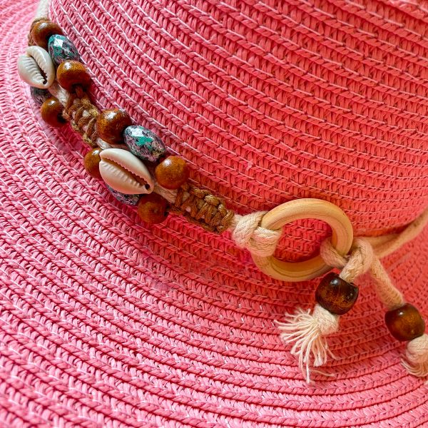 Sombrero Milagros, perfecto para completar tus look en la playa-ropa gallardo-ecuador